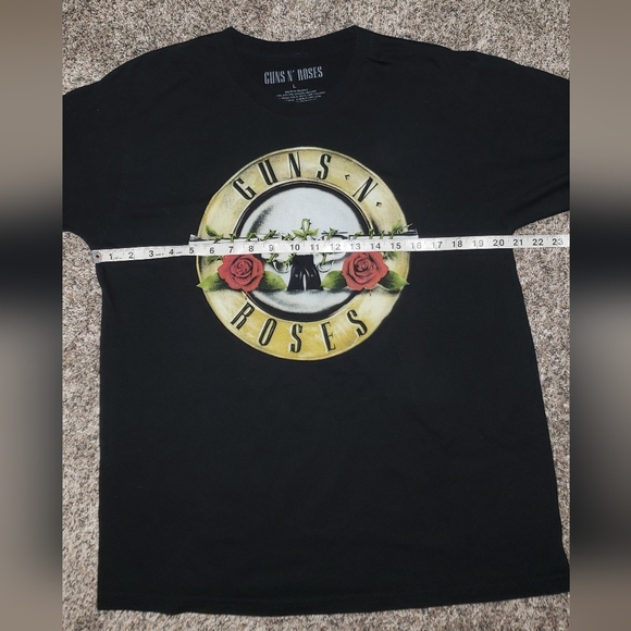 Guns N Roses| Basic Band Tee Tshirt - Picture 3 of 4